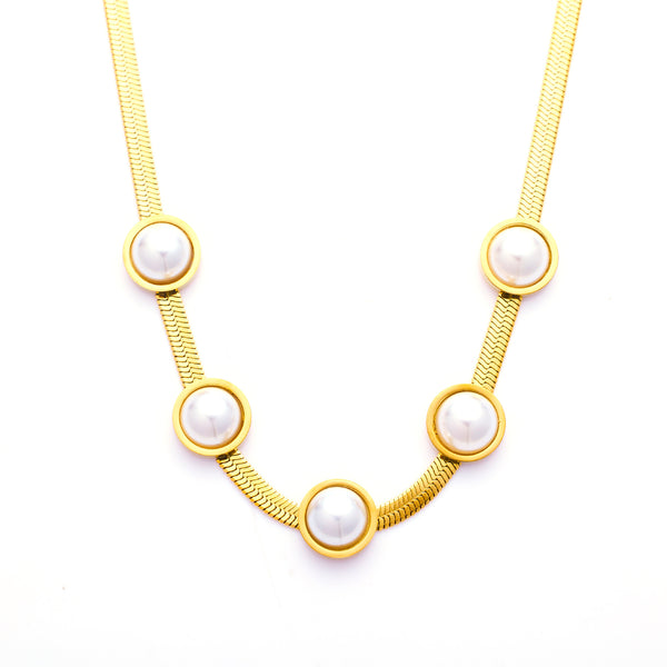 Golden Aura Pearl NecklaceGolden Aura
