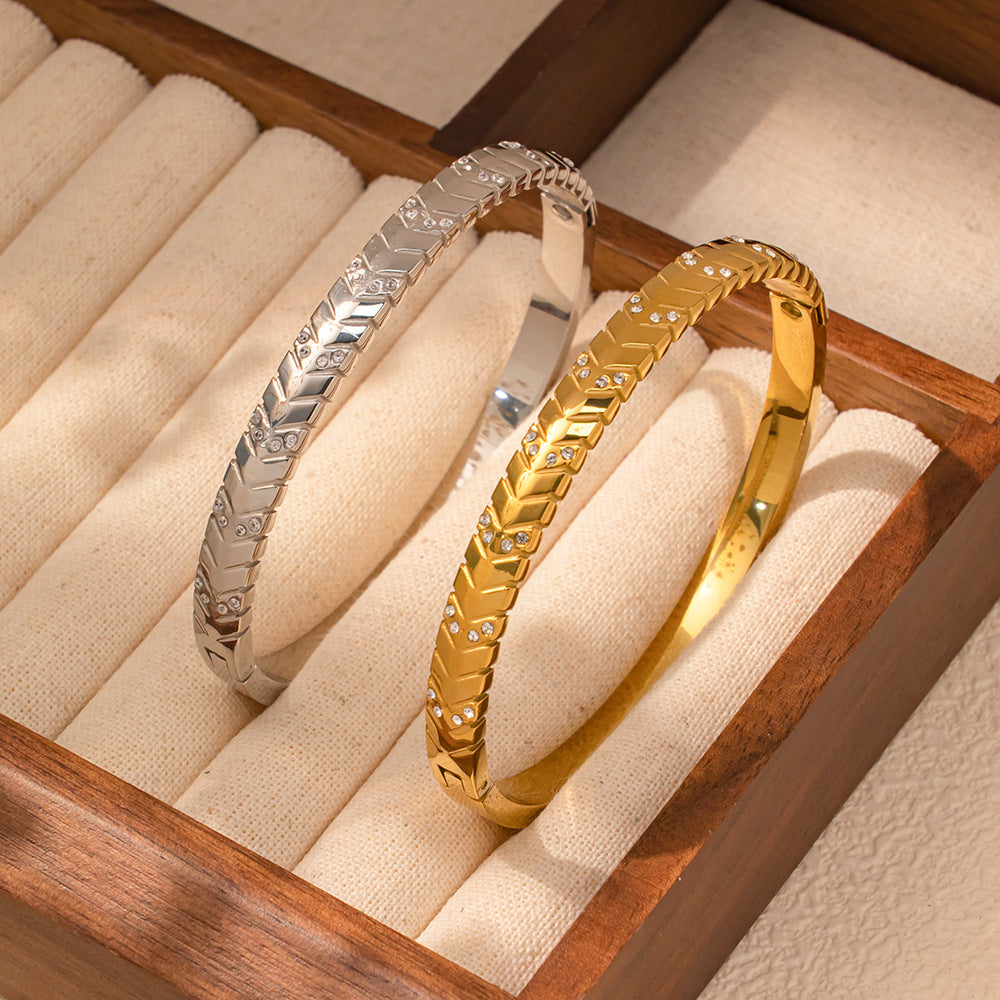 Women's bracelets