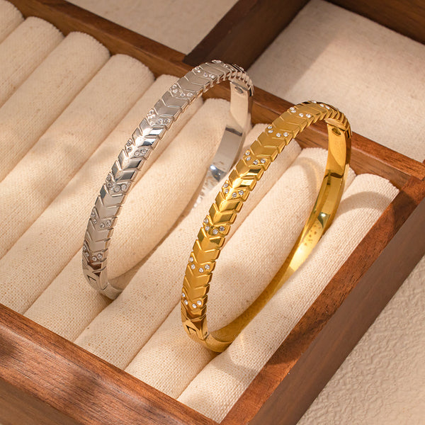 Women's bracelets