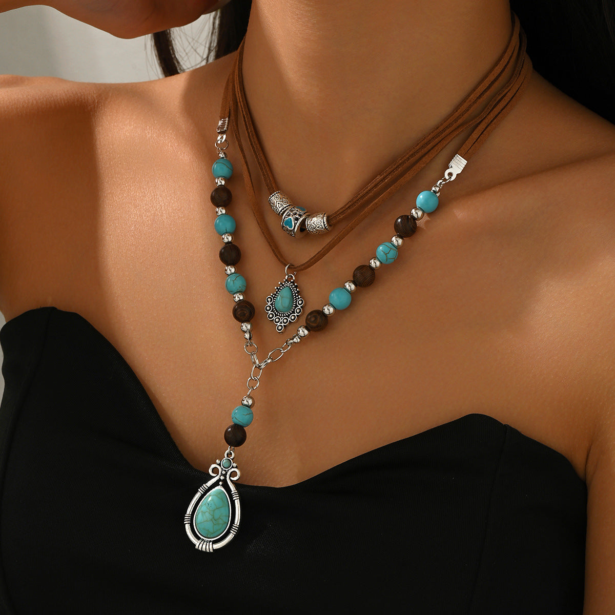 Turquoise velvet and wooden bead necklace for women, layered choker