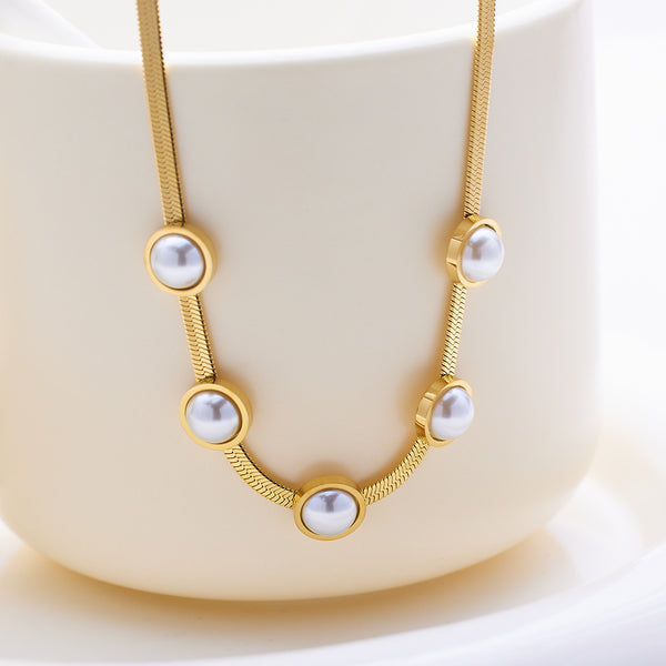 Golden Aura Pearl NecklaceGolden Aura