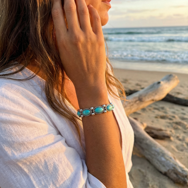 Retro ethnic style teardrop turquoise bracelet