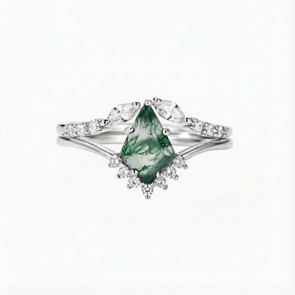 Emerald Lattice Ring