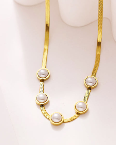 Golden Aura Pearl NecklaceGolden Aura