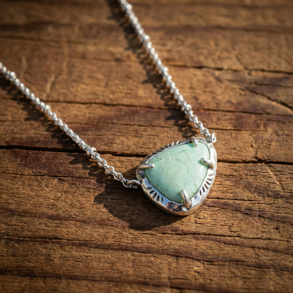 Mist Bloom Necklace