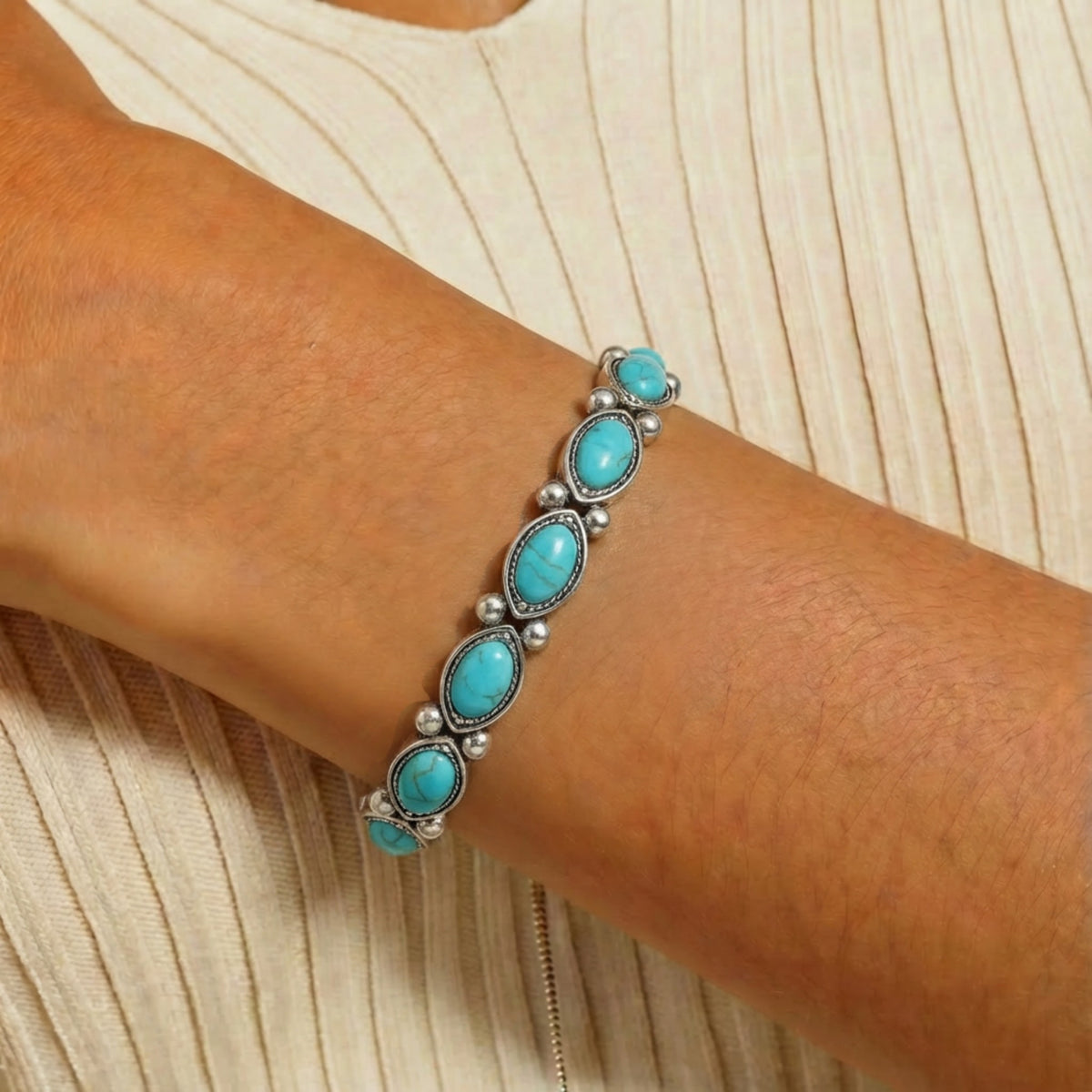 Retro ethnic style teardrop turquoise bracelet