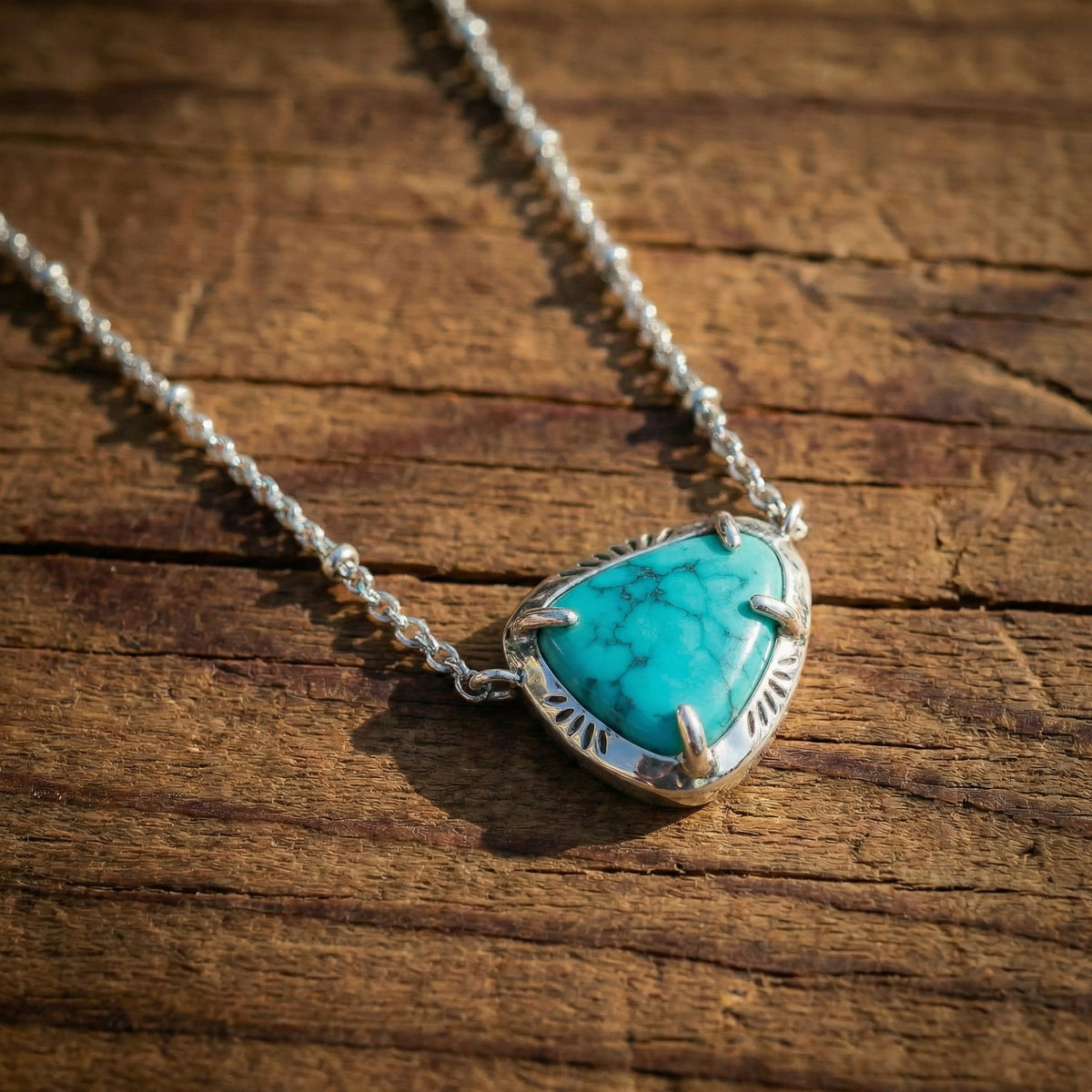 Mist Bloom Necklace