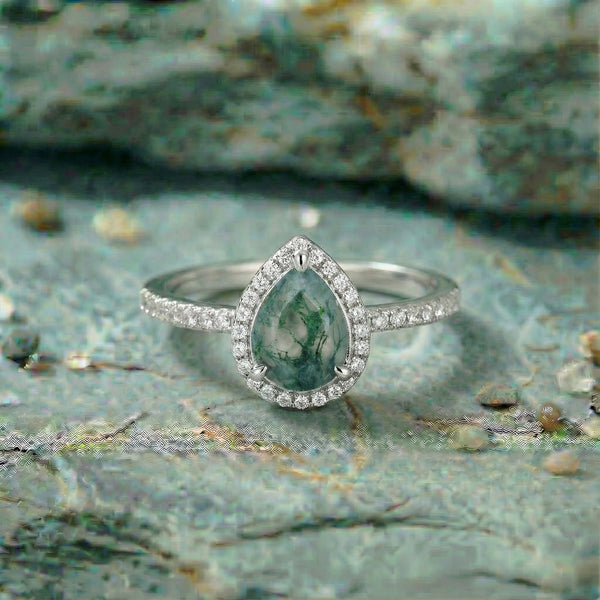 Verdant Tear Ring