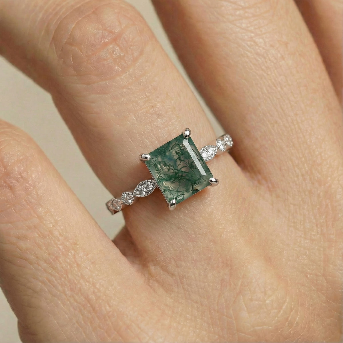 Emerald Focus Ring