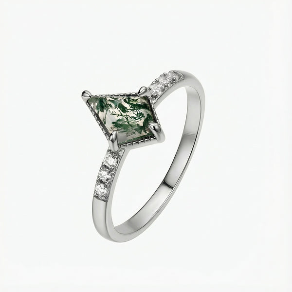 Verdant Glimmer Ring