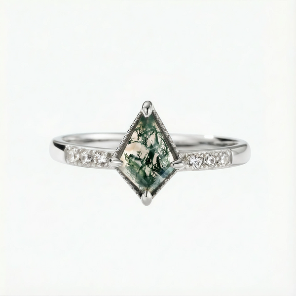 Verdant Glimmer Ring