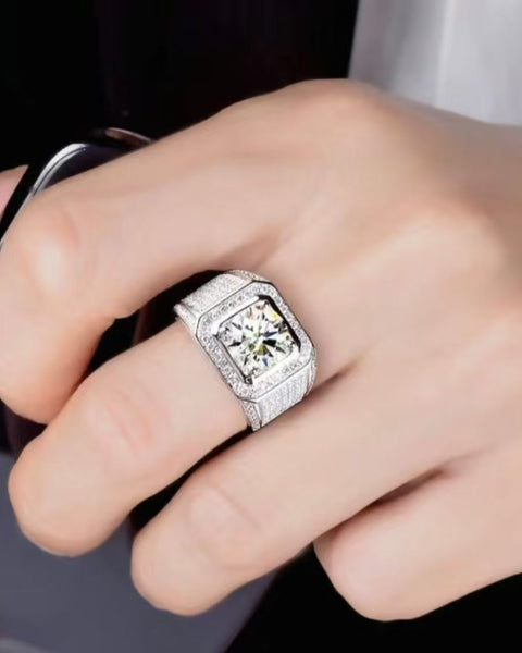 Men's diamond ring