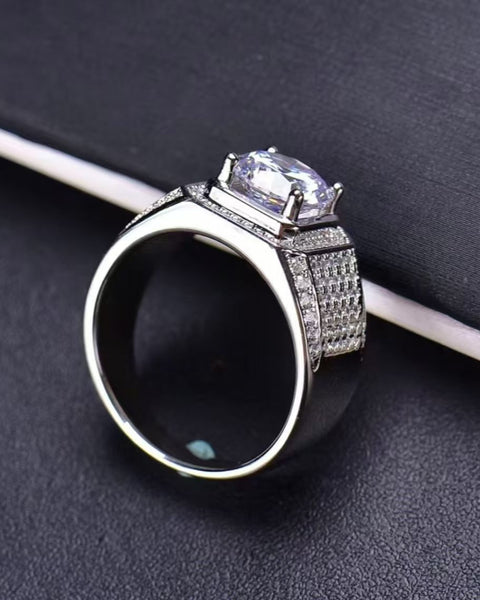 Men's diamond ring