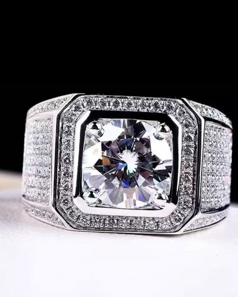Men's diamond ring