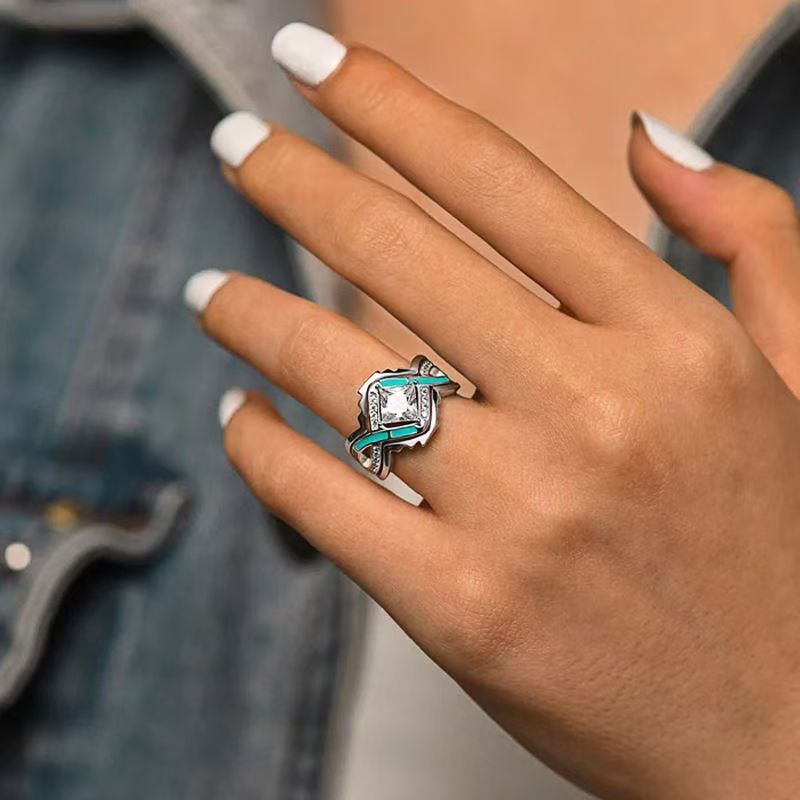 Women's Diamond Rings
