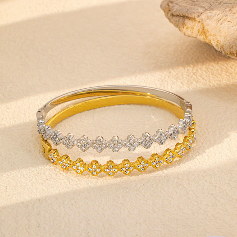 Women's Four-Leaf Clover Bracelet