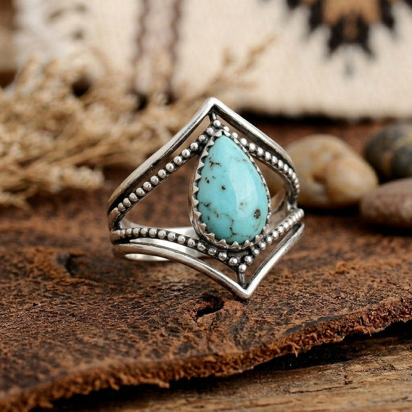 Turbulence of Light Ring