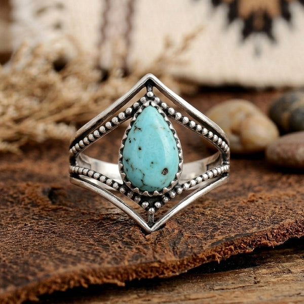 Turbulence of Light Ring